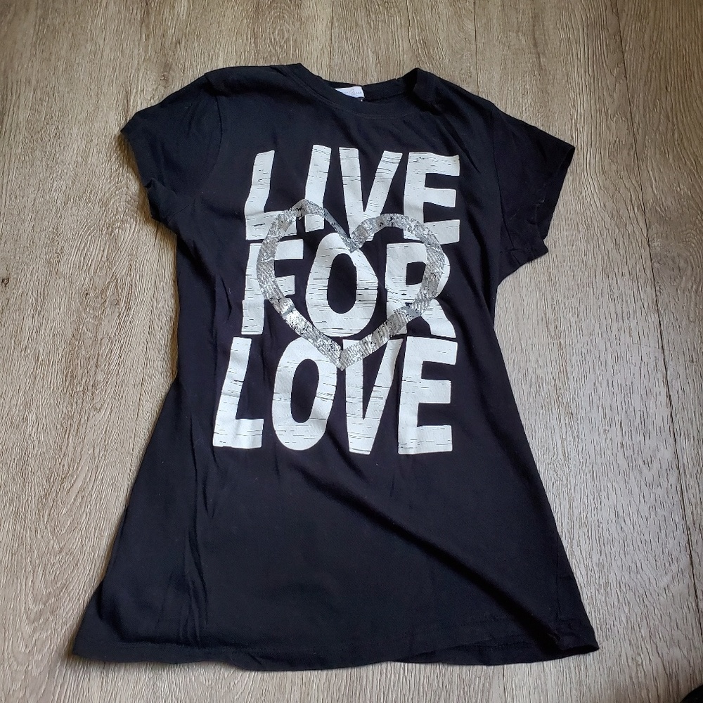 Charlotte Russe Graphic Tee - Picture 1 of 3